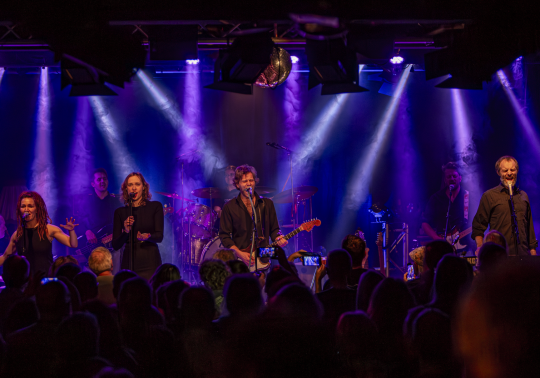 Distant Bells – Pink Floyd Tribute