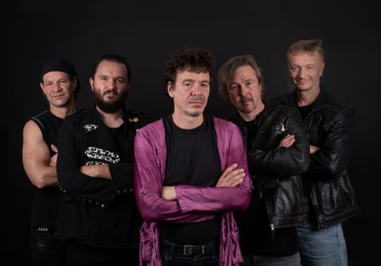 Johnny Cash & Rolling Stones cover bands